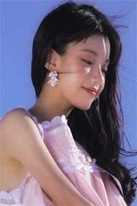 被男同学造谣性缘脑后，首富千金怒了周蔓蔓雪菲无删减全文