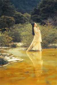 春如旧，人空瘦未删减版