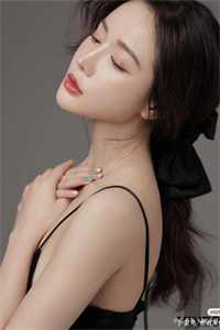 让前妻做我们的婚礼证婚人后，他悔疯了完结+番外