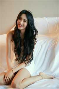 细雨洇湿青衫抖音