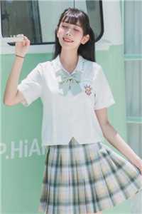 被室友污蔑厕所生子后，我捡个福星女儿躺赢了爆款热文