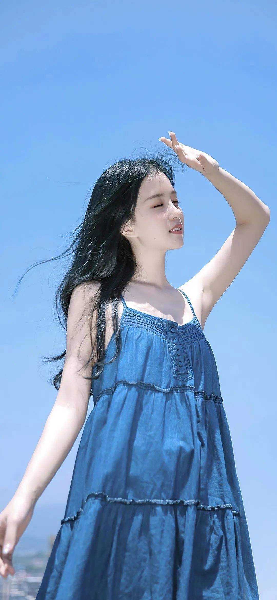 白捡个娃，还附送黏人世子爷热门