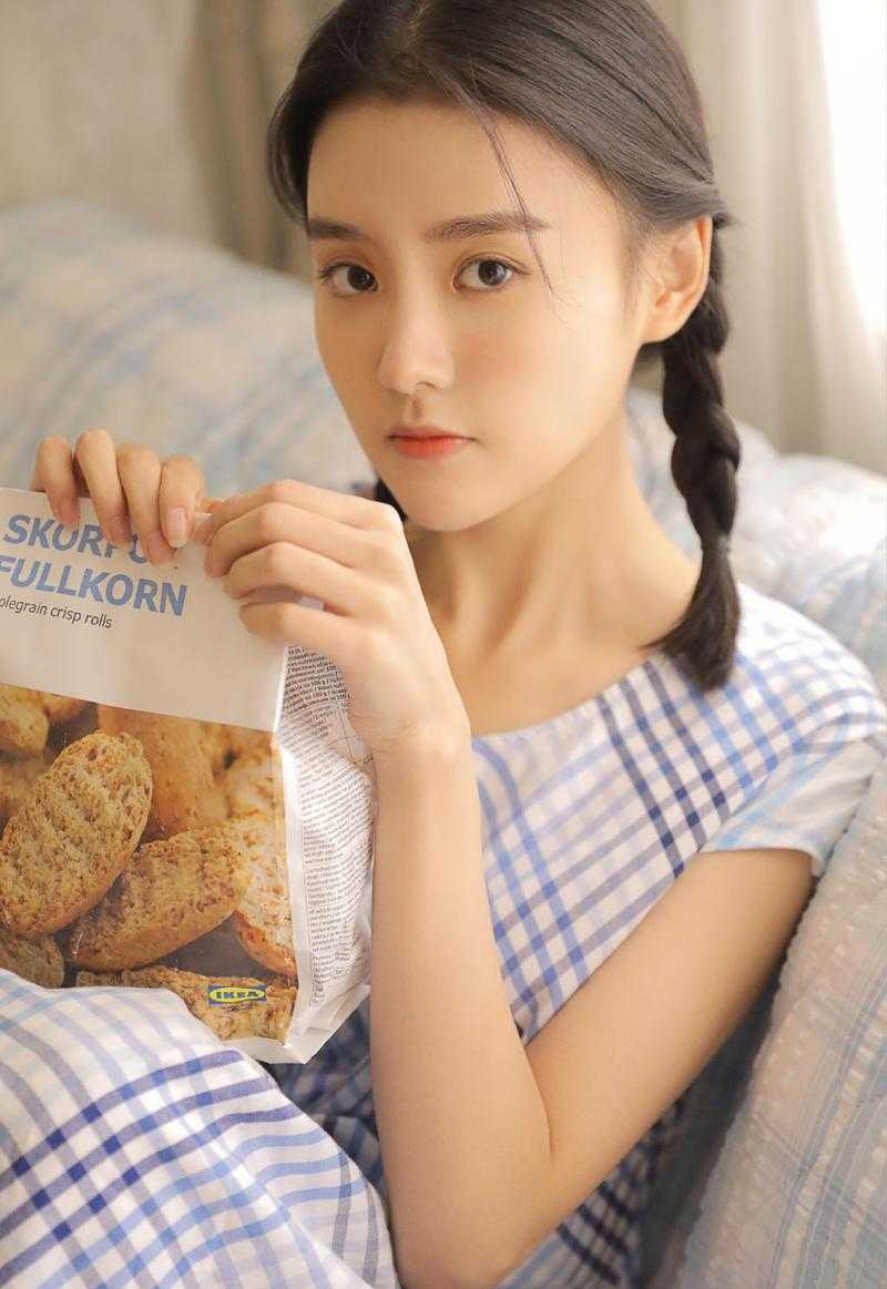 爸妈为救姐姐把我送进恶人村后，毁疯了试读