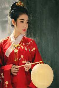 偷换明月满怀香by