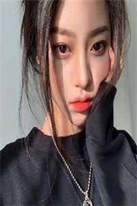 爸妈把我卖给丧葬大佬给弟弟换首付，我靠弹幕杀疯了无删版