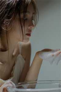 被男同学造谣性缘脑后，首富千金怒了小说免费