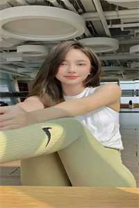 被弹幕剧透后，我娶了全书大反派好书