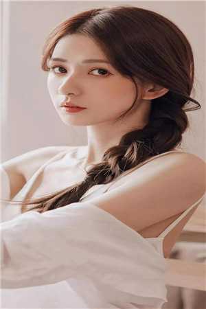 灯花落尽檐外月火爆小说