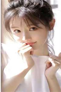 被室友污蔑厕所生子后，我捡个福星女儿躺赢了爆火全网