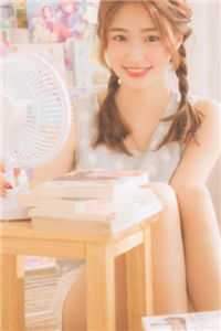 逃出囚笼归来，她将世子踢下神坛畅销巨著