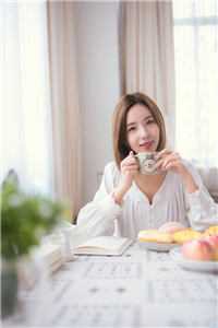 杏花烟雨春峭寒好书