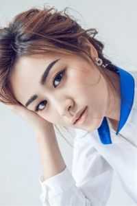 小姑子把车撞坏了，大嫂劝我别计较，可那车是她的啊推荐