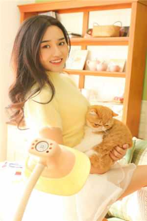 绿山秋色深，灯冷花期衰高口碑