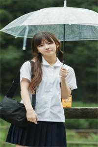 室友被全校第一丑女追求后，甩锅给我列表