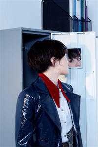 我妈被地头蛇霸凌后，我背着一等功牌匾跪求军区还我爸完本