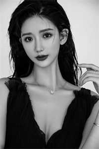 我摘星辰缀她衣爆火全网