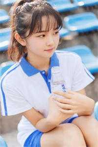 白捡个娃，还附送黏人世子爷完整